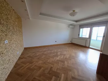 Vašarište | 4zida.rs