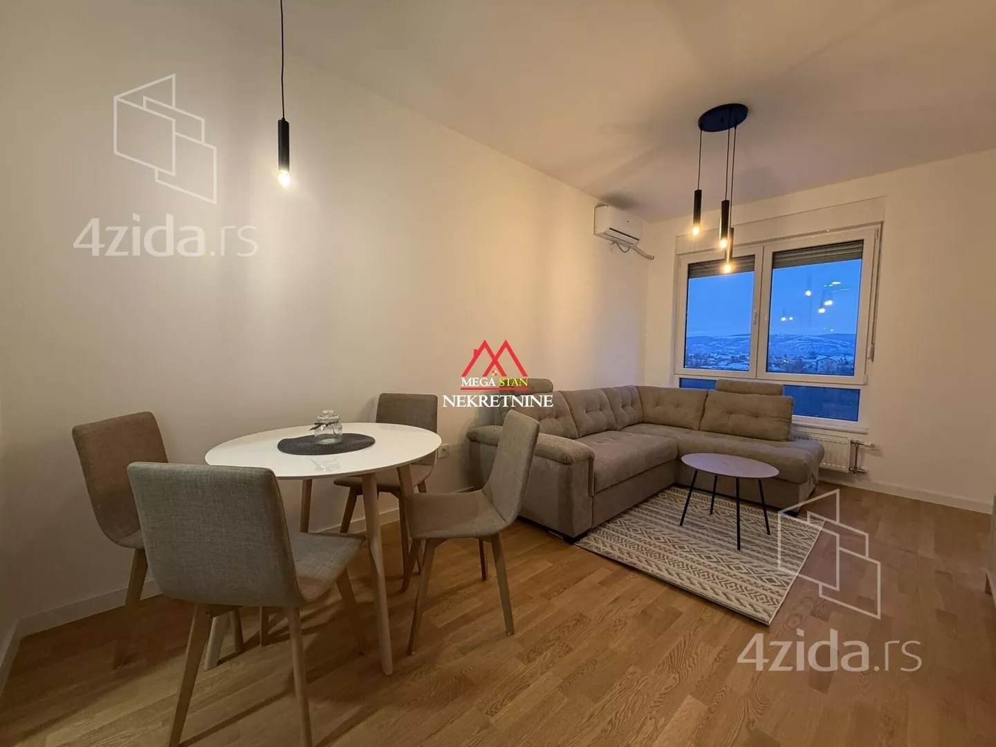 Jednoiposoban stan | 4zida