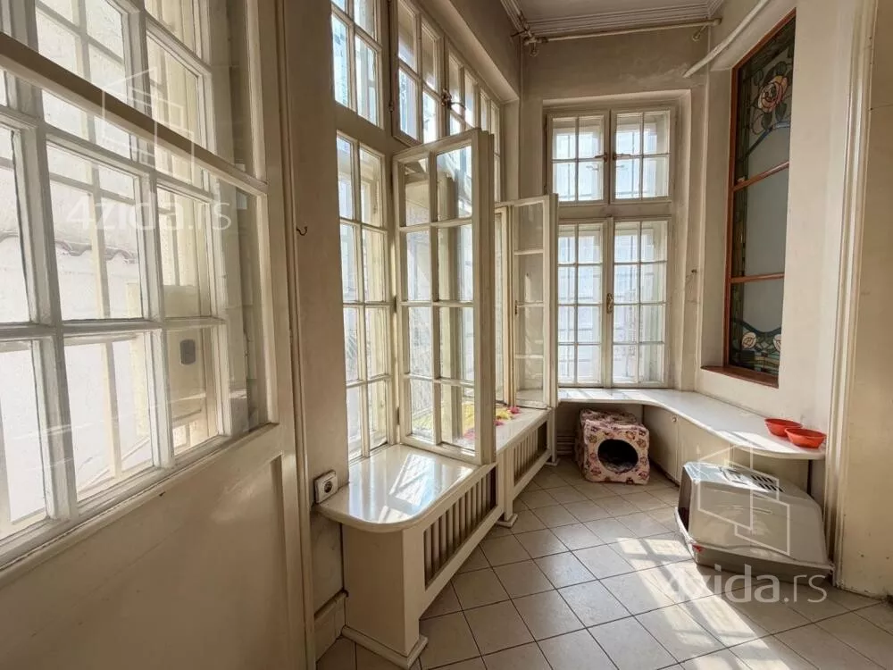 Petoiposoban stan | 4zida