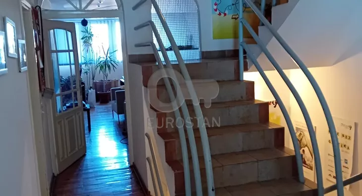 5-etažna kuća | 4zida