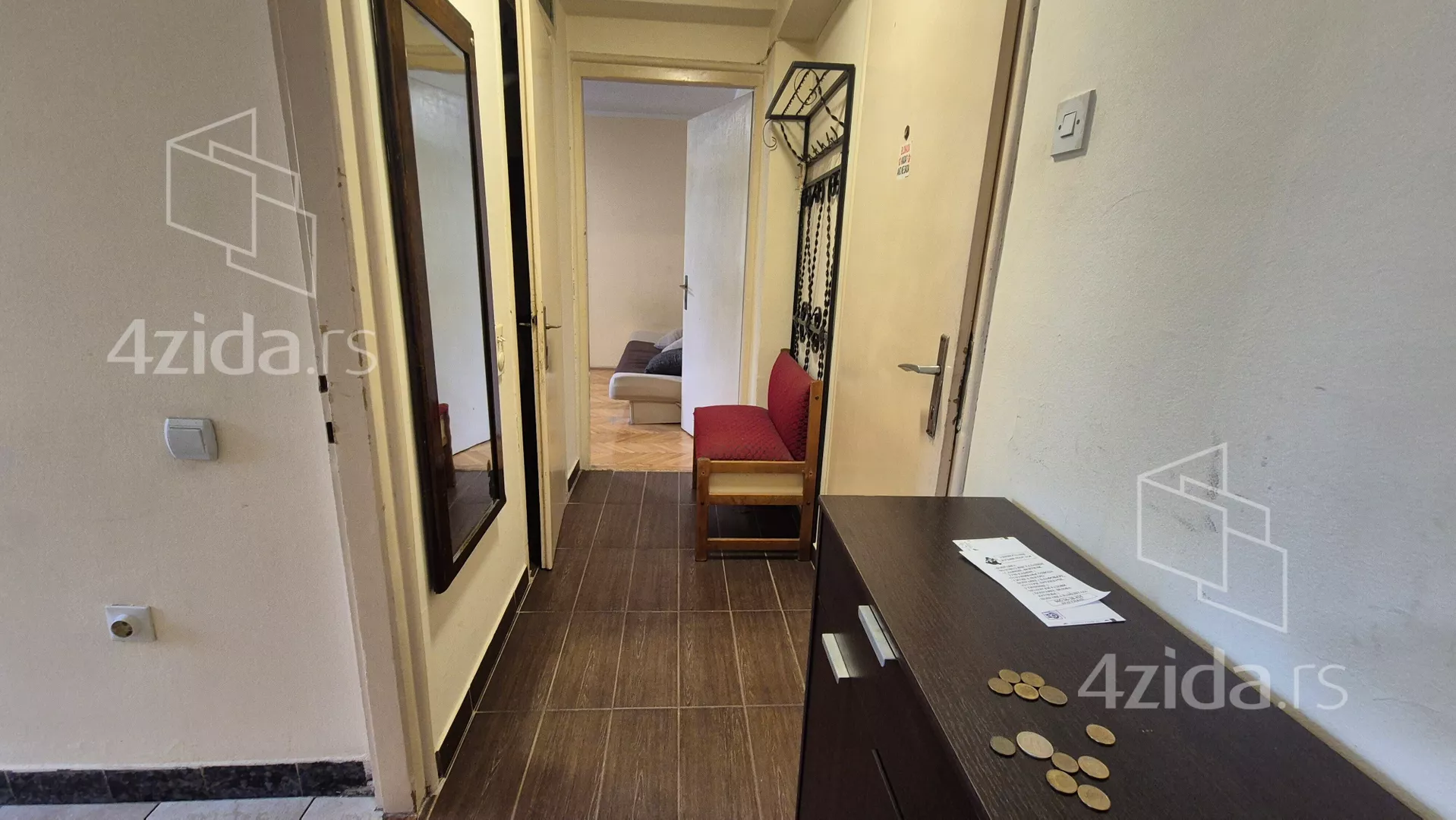 Jednoiposoban stan | 4zida