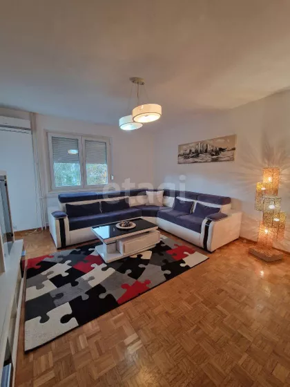 Dvadesetog Oktobra | 4zida.rs