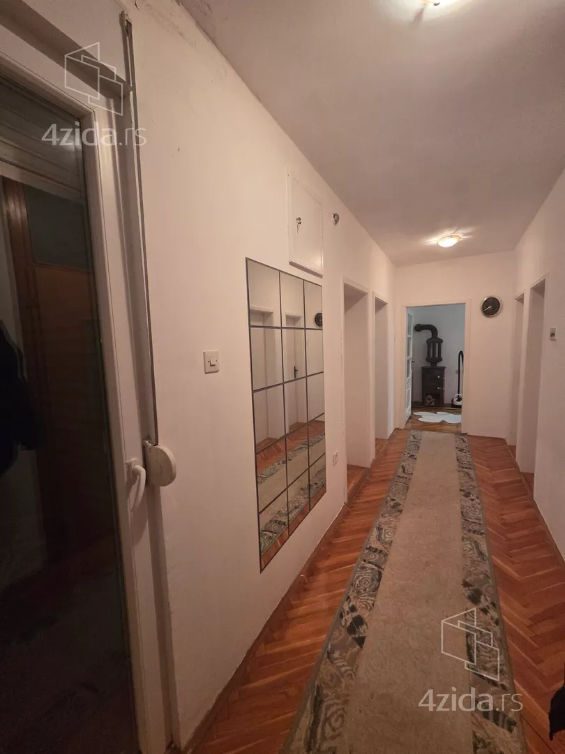 3-etažna kuća | 4zida