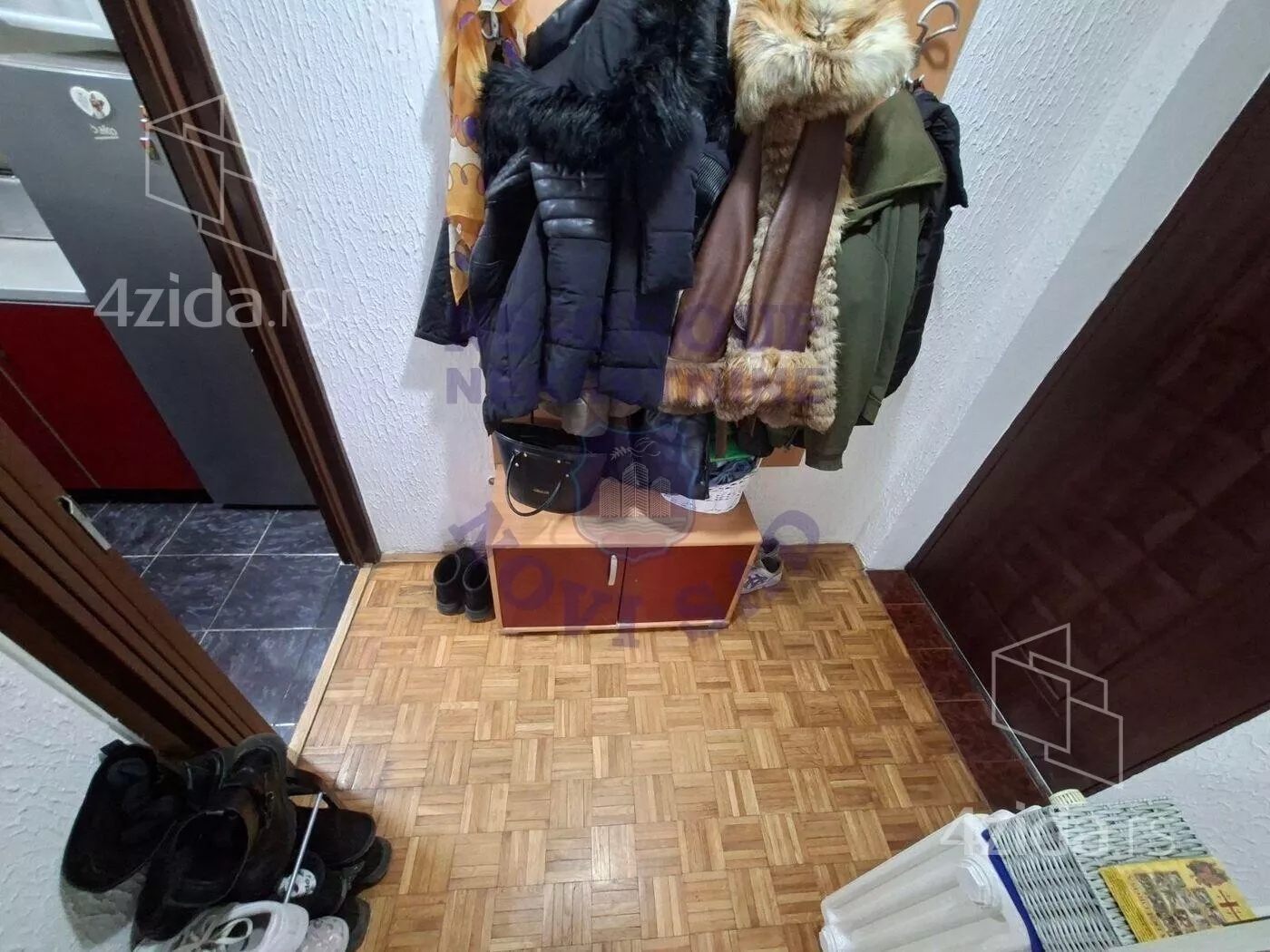 Četvoroiposoban stan | 4zida
