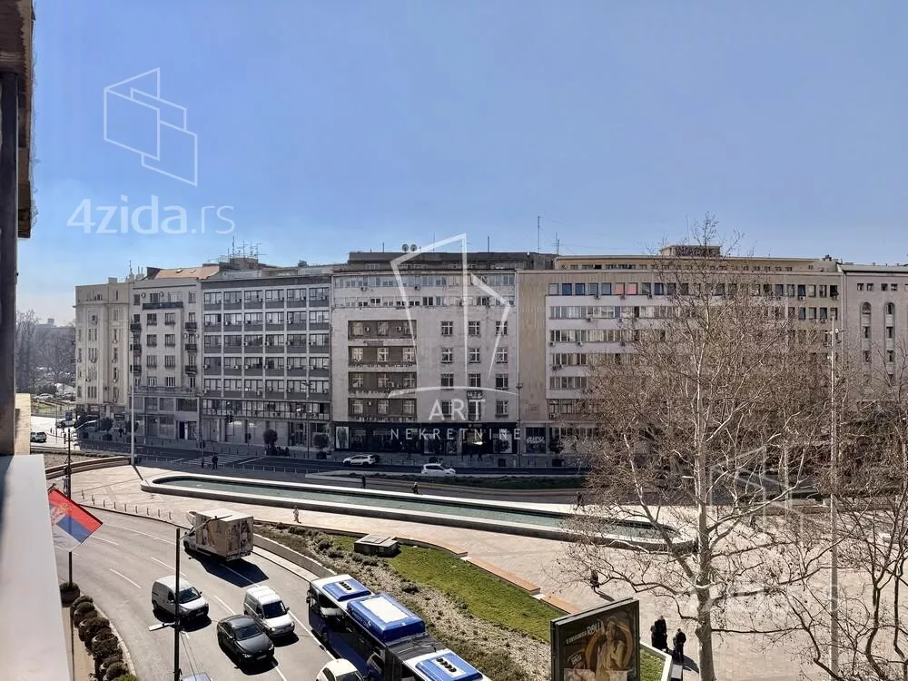 Četvoroiposoban stan | 4zida