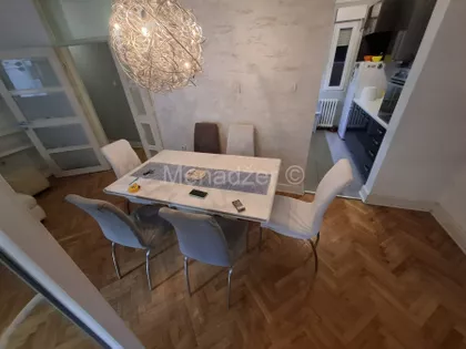 Pravni fakultet - Vračar | 4zida.rs