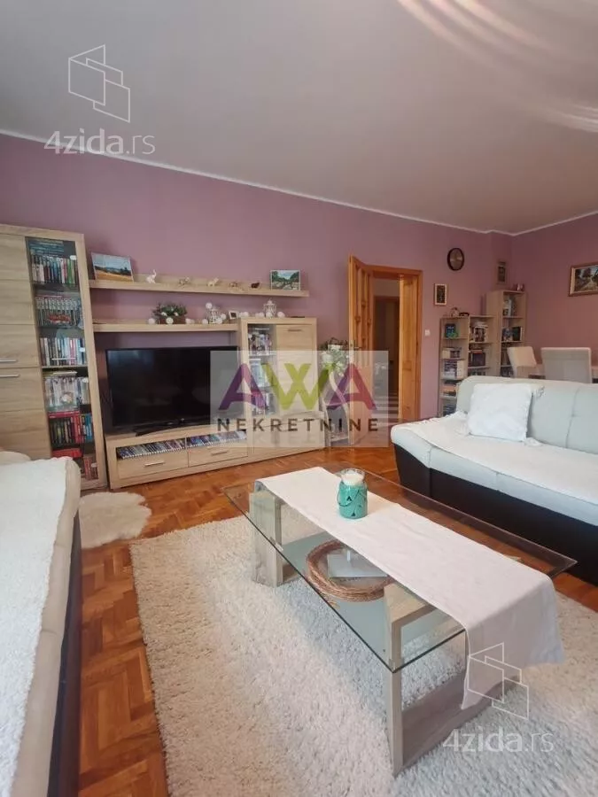 Kuća | 4zida