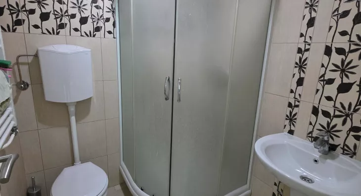 Četvoroiposoban stan | 4zida