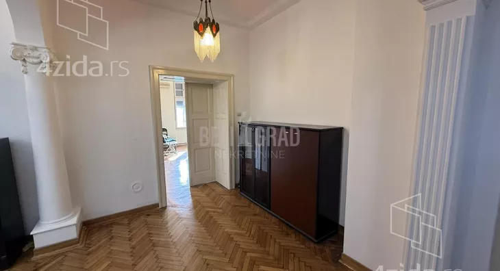 Šestosoban stan | 4zida