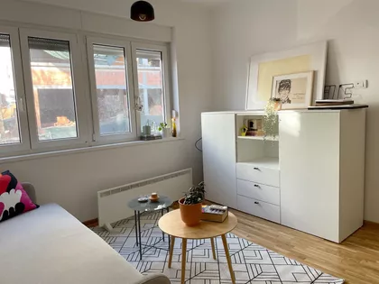 Koste Taušanovića 1 | 4zida.rs