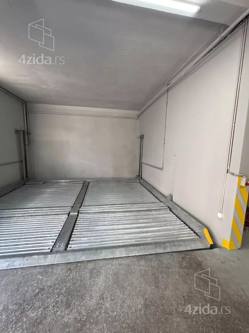 Garaža | 4zida