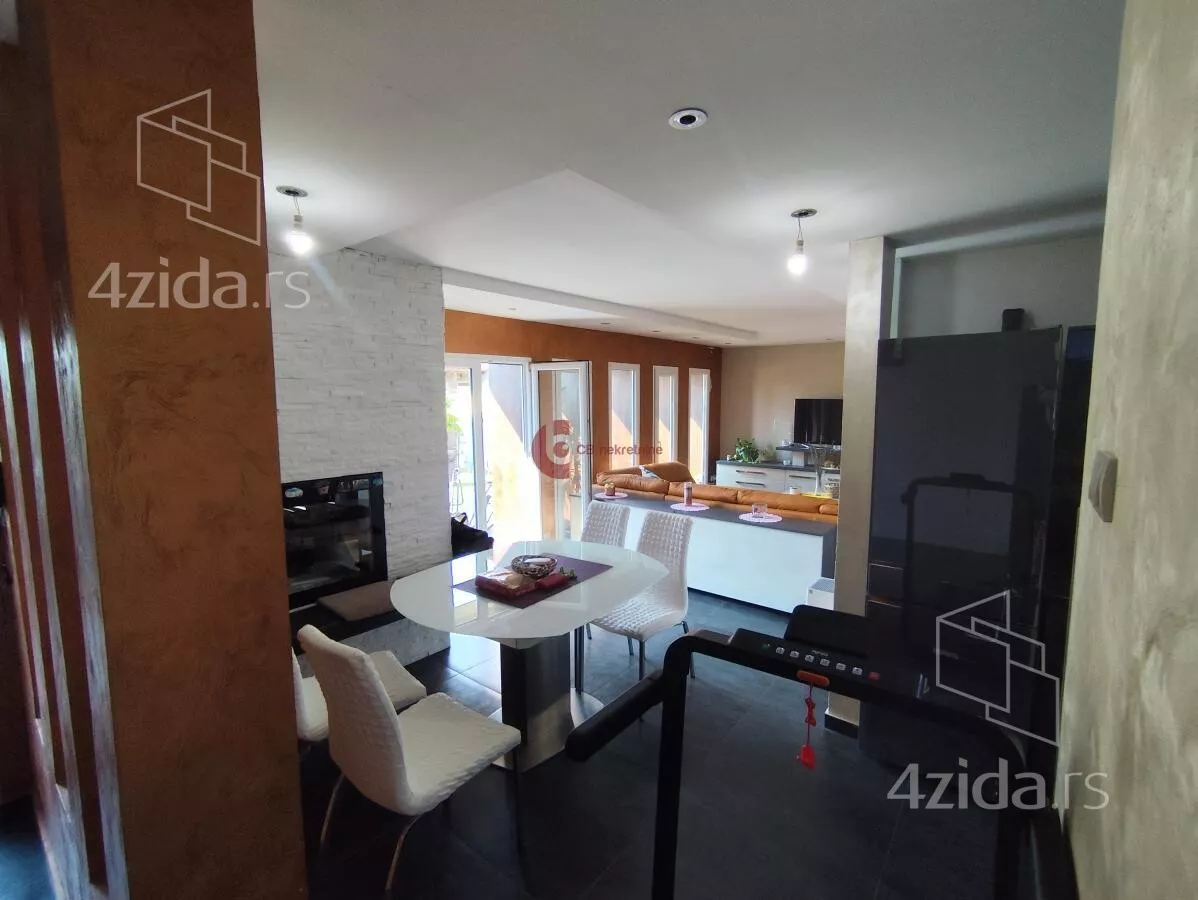 Kuća | 4zida