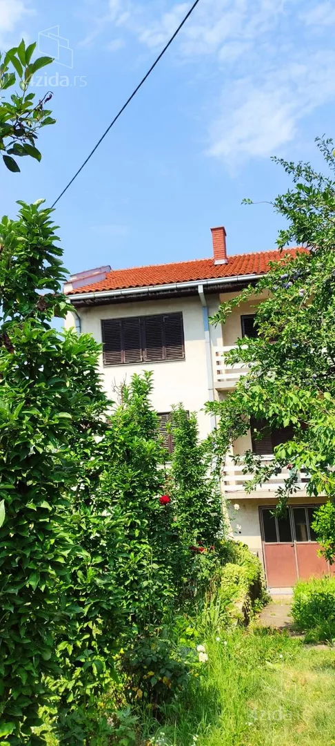3-etažna kuća | 4zida