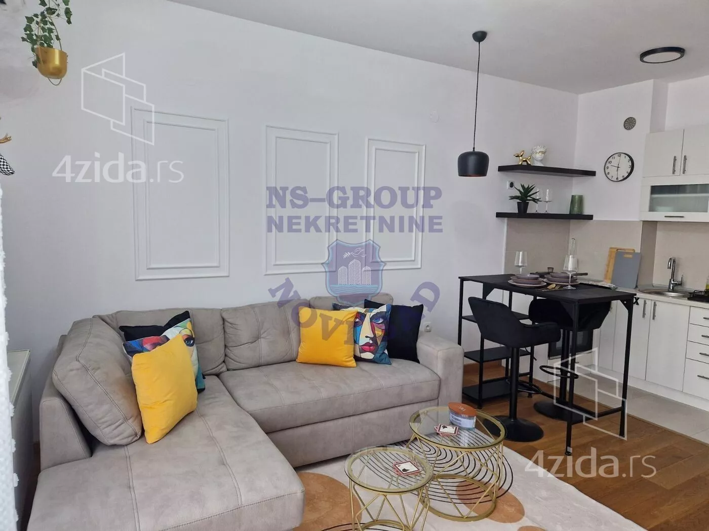 Jednoiposoban stan | 4zida