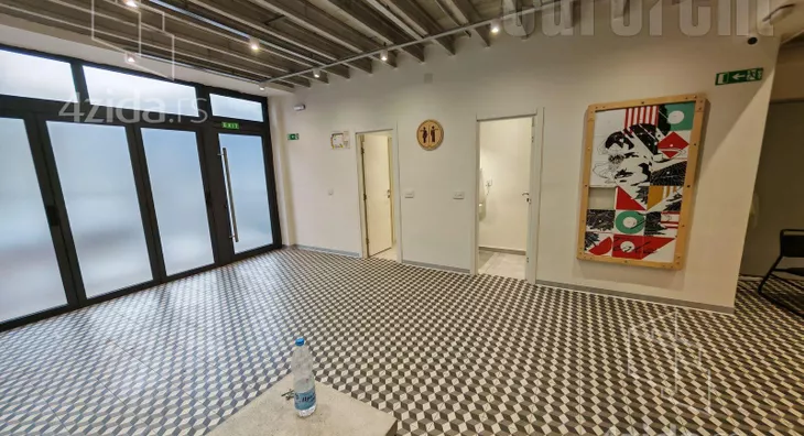 Poslovni prostor | 4zida