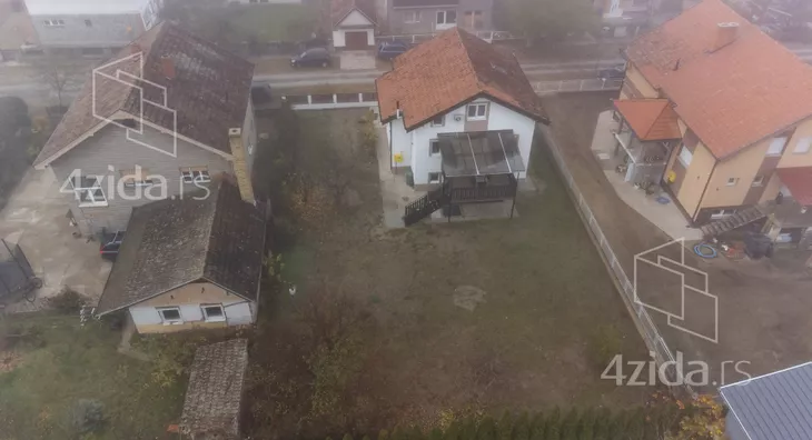 3-etažna kuća | 4zida