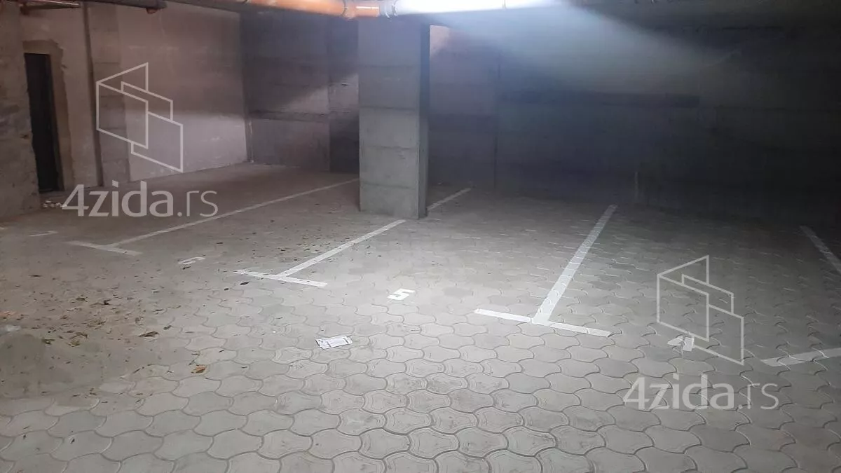 Garaža/Parking | 4zida