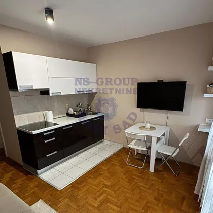 Cara Dušana | 4zida.rs