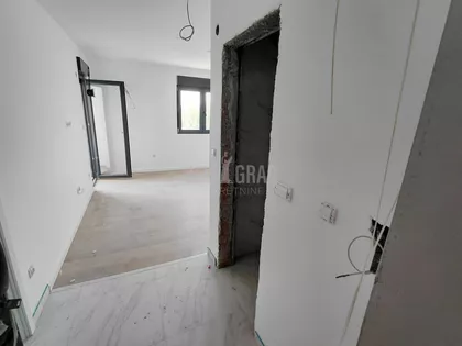 Popova bara nova 14 | 4zida.rs