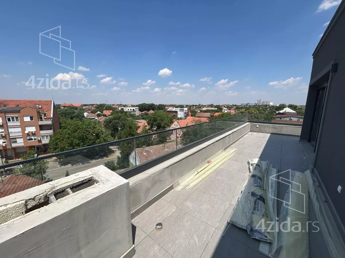 Petosoban stan | 4zida