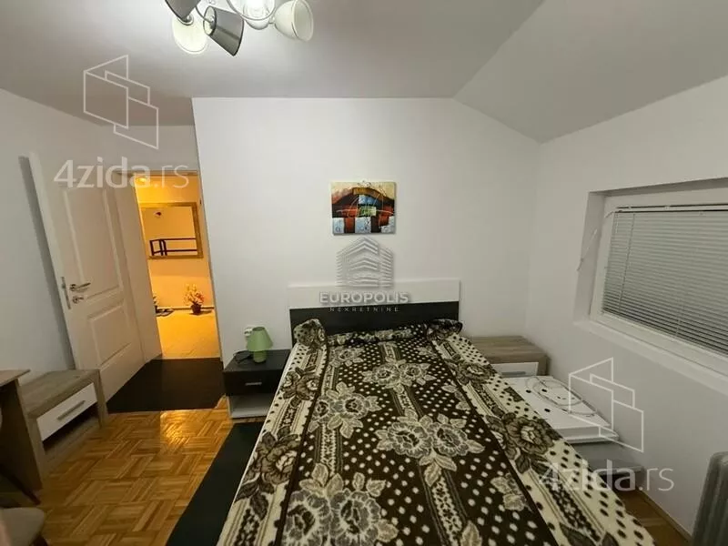 Petosoban stan | 4zida