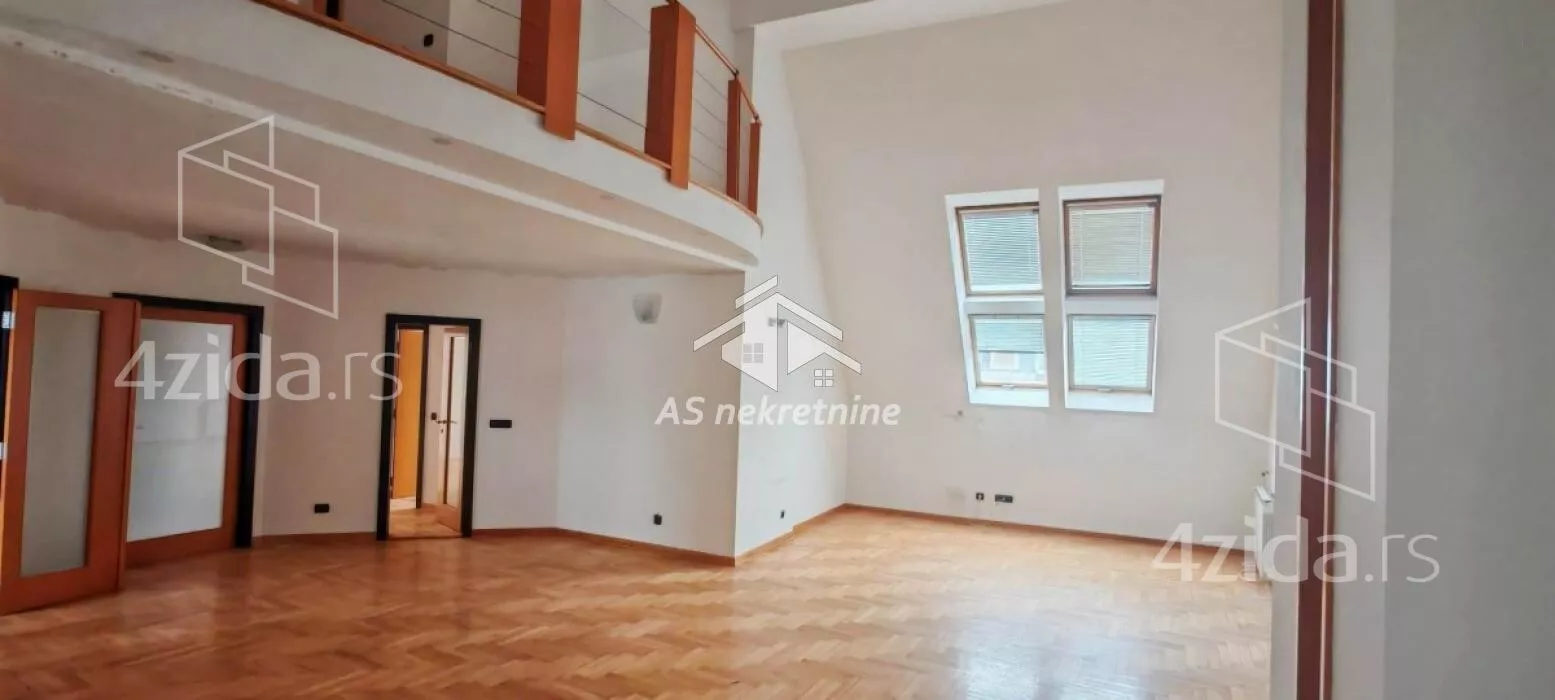 Šestosoban stan | 4zida