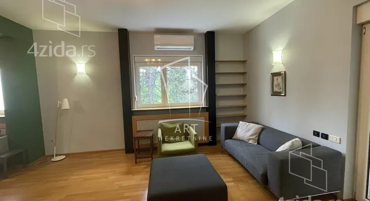 Četvoroiposoban stan | 4zida