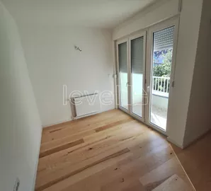 Stara Detelinara, Detelinara, Gradske lokacije, Novi Sad, 3.0 stan | 4zida.rs