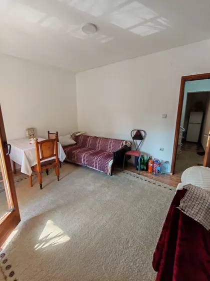 Prvomajska | 4zida.rs