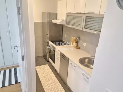 Omladinskih brigada | 4zida.rs