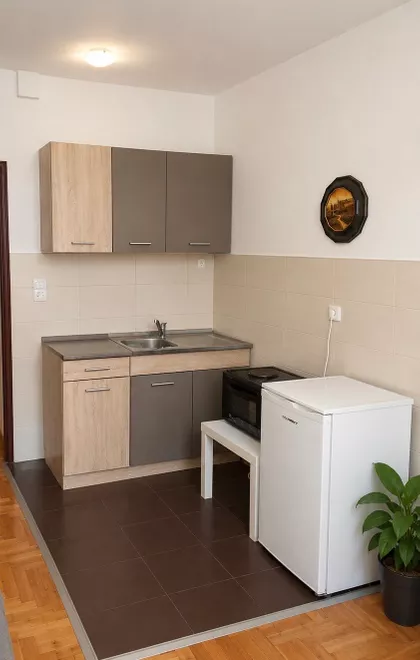 Učiteljsko Naselje | 4zida.rs