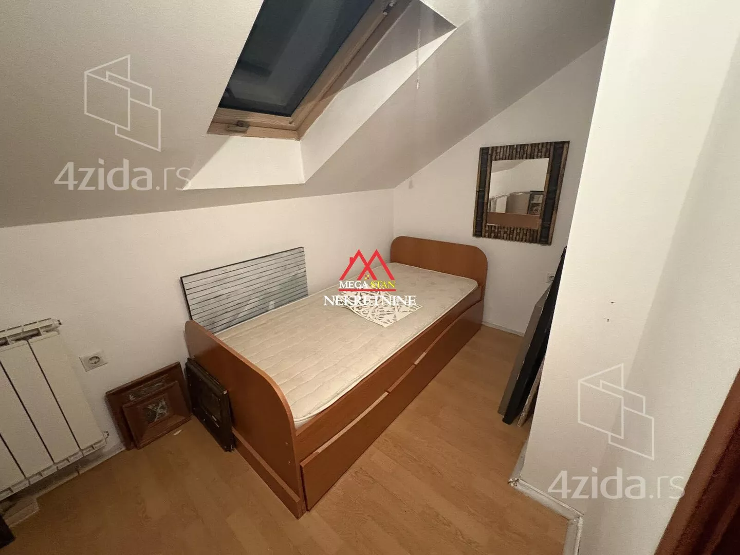 Troiposoban stan | 4zida