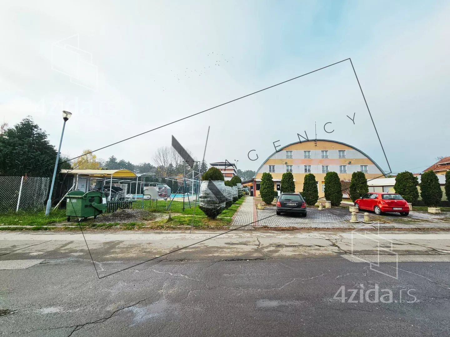 Poslovni prostor | 4zida