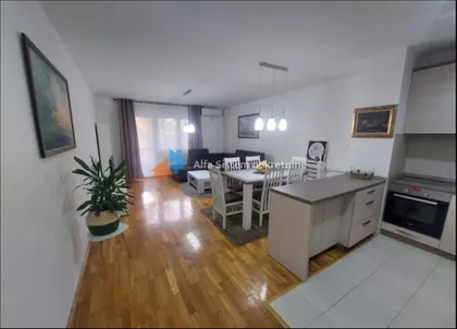 Stan za izdavanje · 74 m² · Centar, Voždovac opština, Beograd