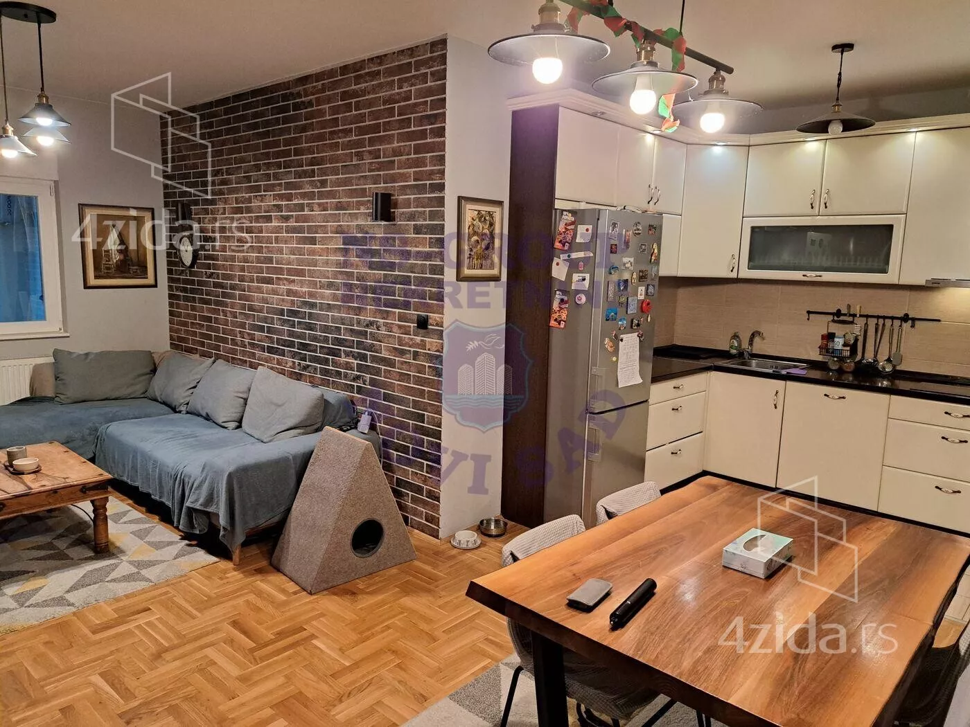 Dvoiposoban stan | 4zida