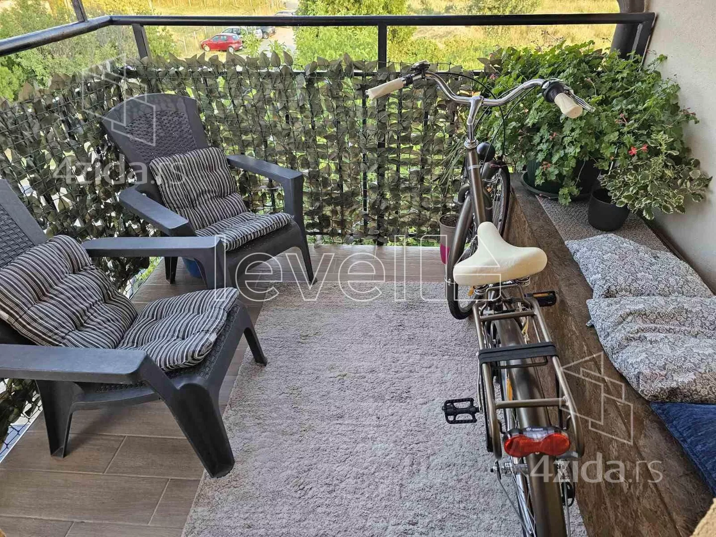 Troiposoban stan | 4zida