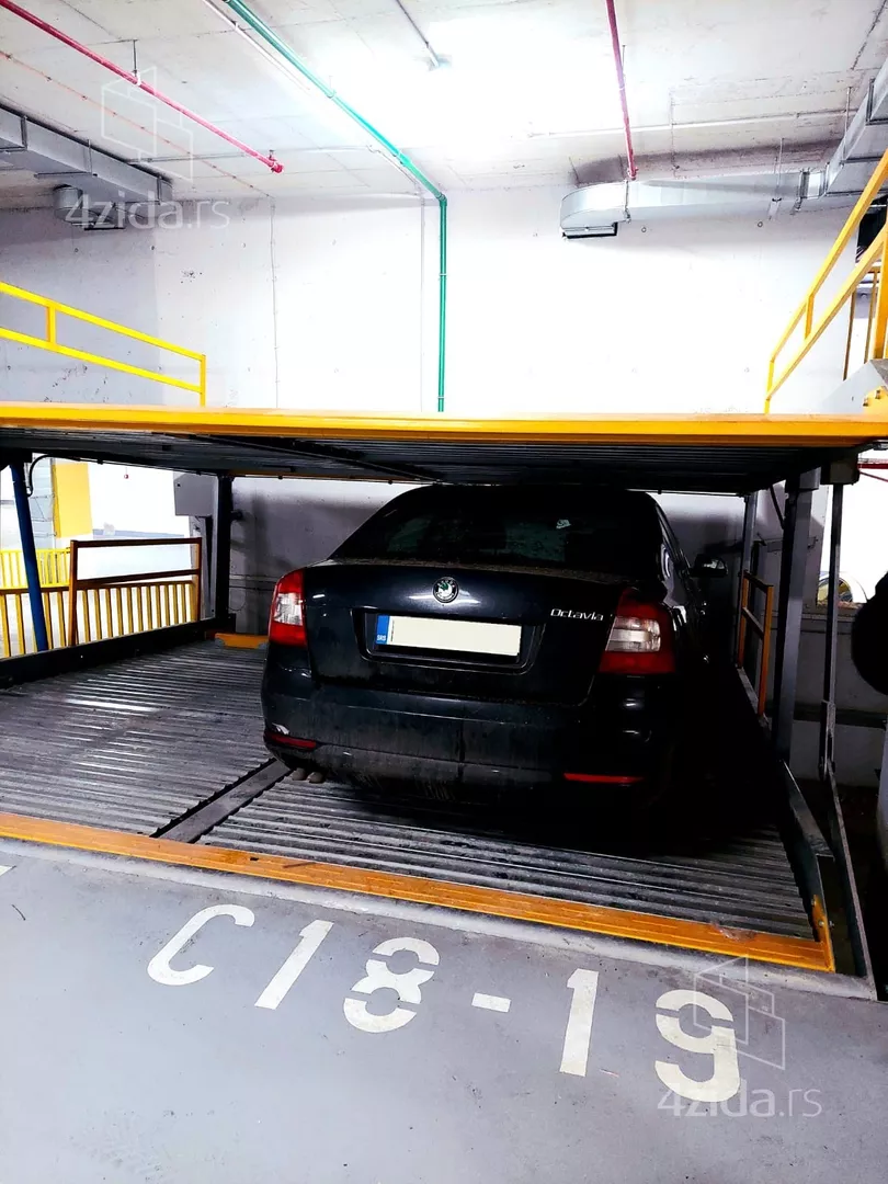 Parking | 4zida