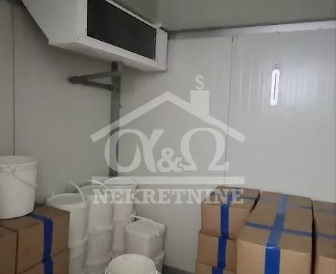 Poslovna zgrada | 4zida