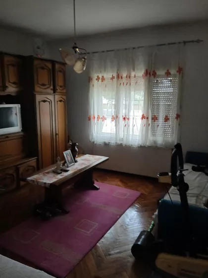 Hajduk Veljkova 64 | 4zida.rs