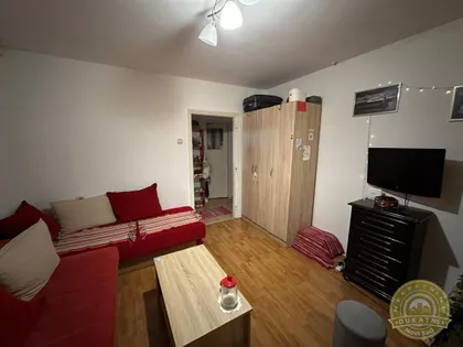 Pariske komune | 4zida.rs