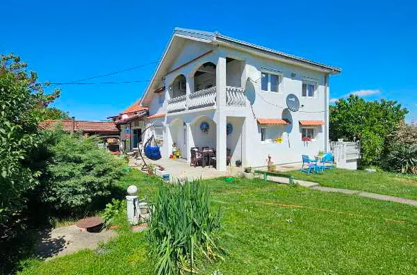 Kuća | 4zida