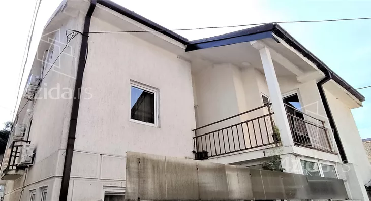 3-etažna kuća | 4zida