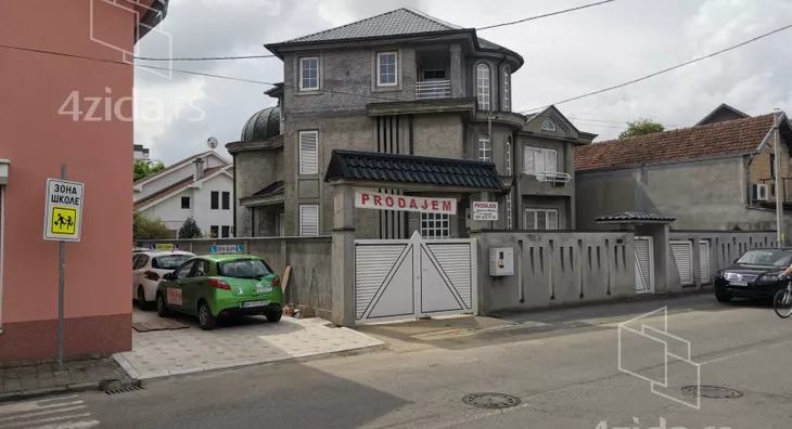 4-etažna kuća | 4zida