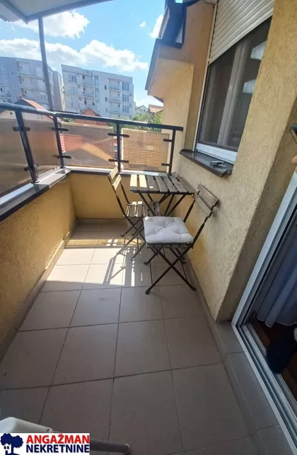 Vladimira Mitrovića | 4zida.rs