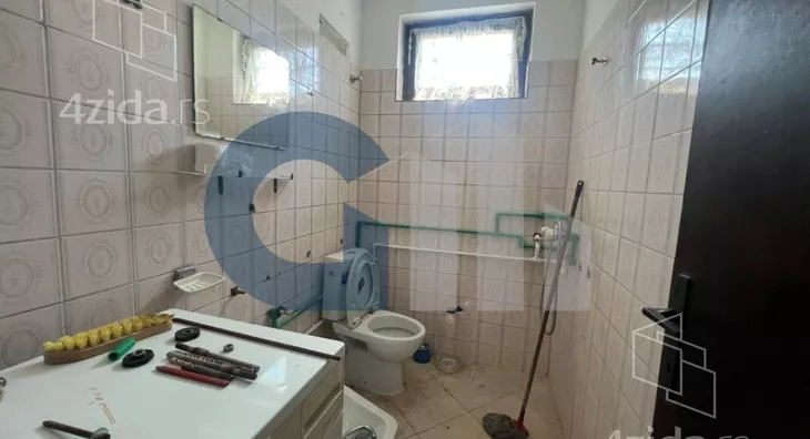 Šestosoban stan | 4zida