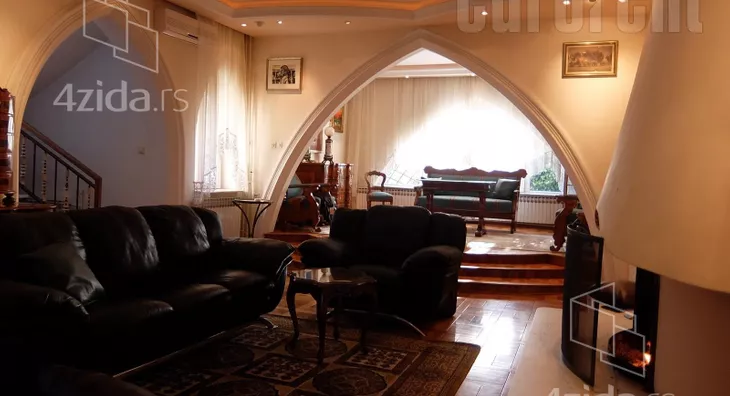 3-etažna kuća | 4zida