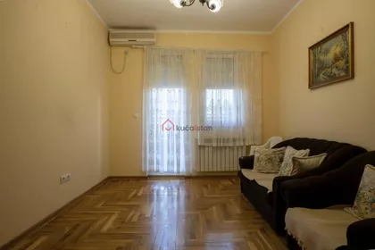 Farmaceutski fakultet | 4zida.rs