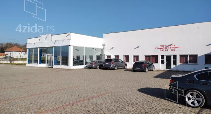 Poslovna zgrada | 4zida