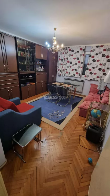 Jovana Dučića | 4zida.rs