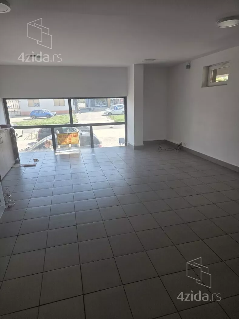 Poslovni prostor | 4zida